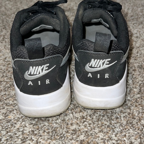 Nike Air , Women’s size 8 - Picture 2 of 5